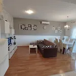 Apartment Karla I Ivano Mandre