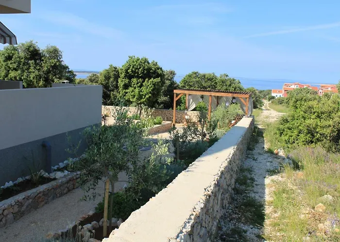 Karla I Ivano 아파트 만드레